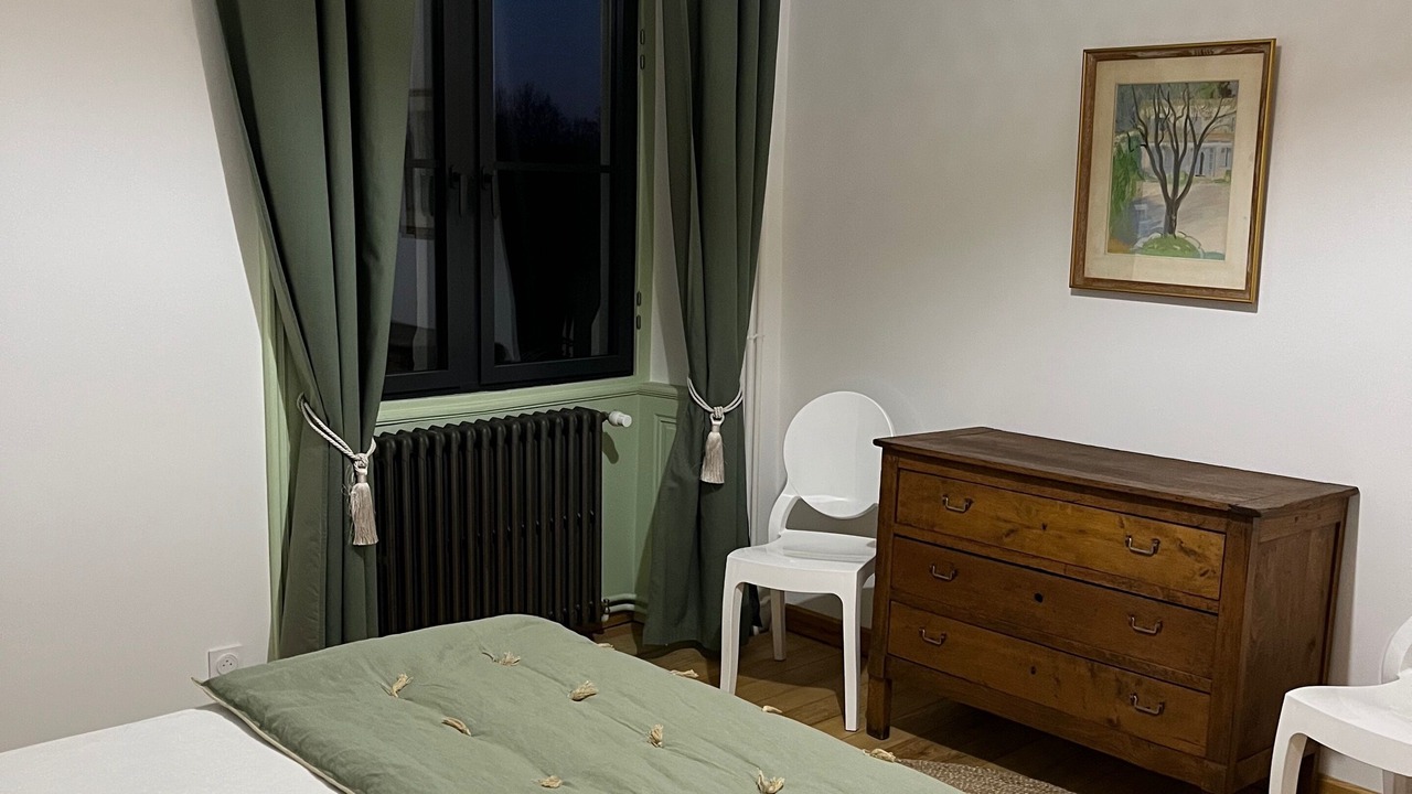 Photo of Bedroom in Beaucouze