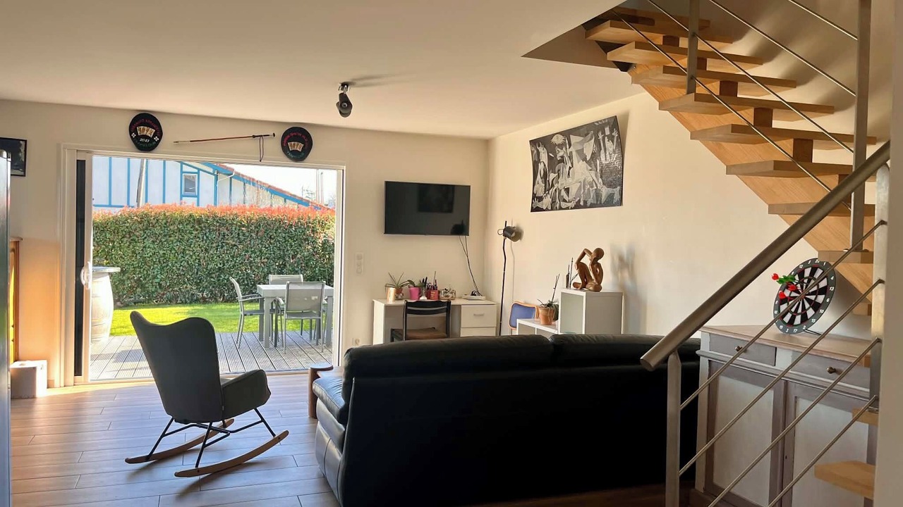 Photo of Livingroom in Arbonne