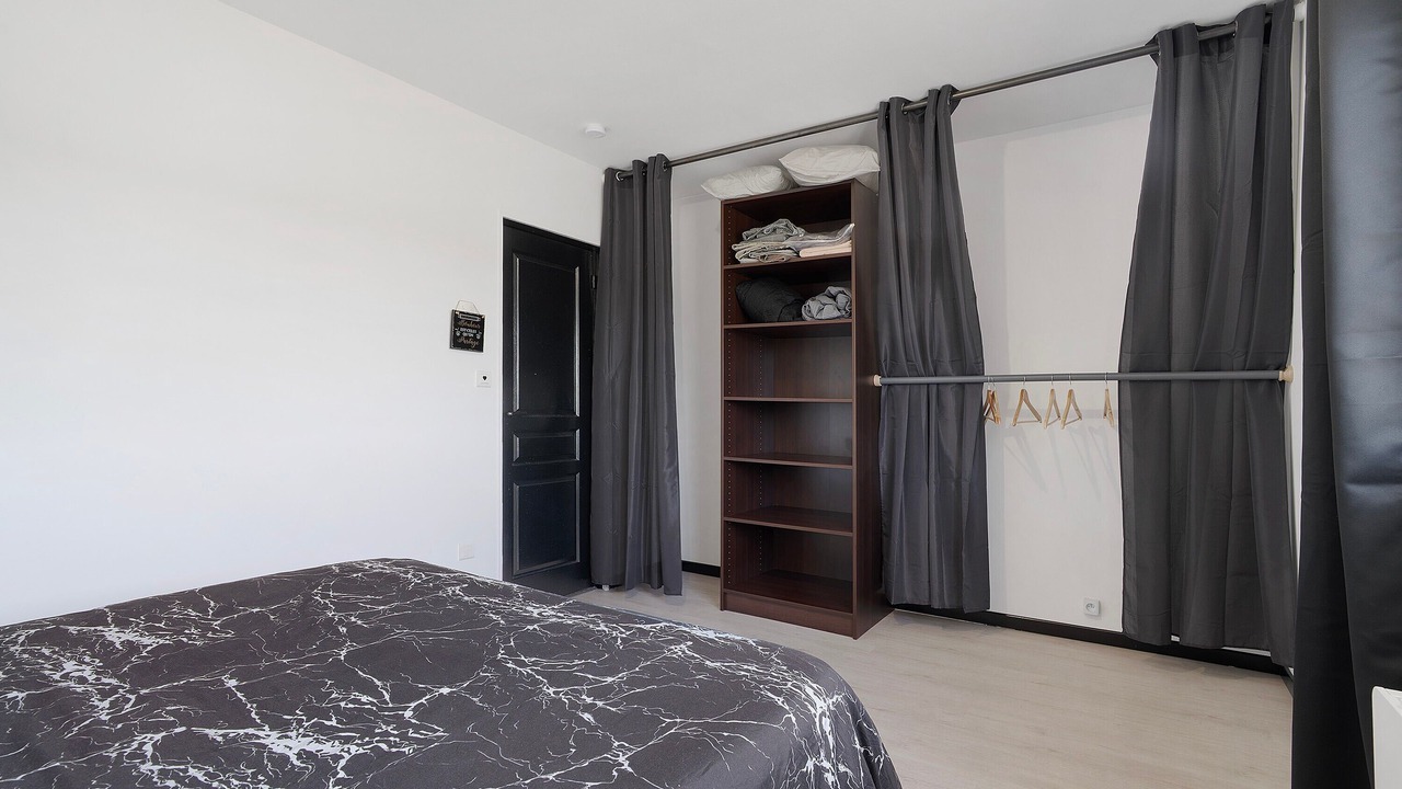 Photo of Bedroom in Saint-Cernin-de-Larche