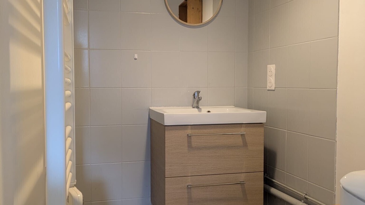 Photo of Bathroom in Saint-Hilaire-Du-Bois