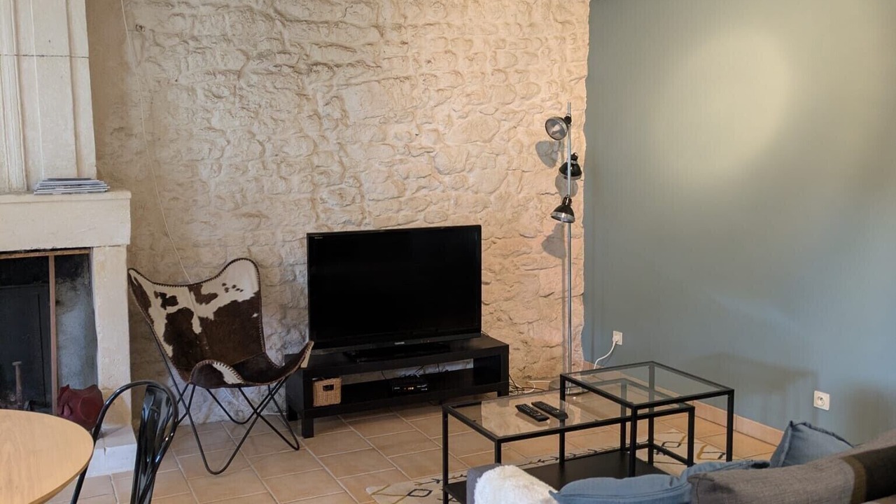 Photo of Livingroom in Saint-Hilaire-Du-Bois