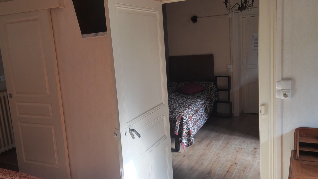 Photo of Bedroom in Reaux