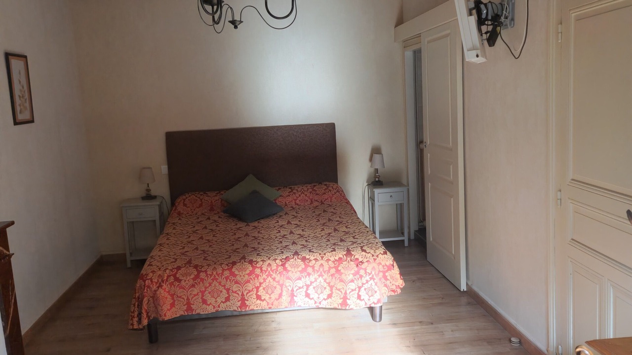 Photo of Bedroom in Reaux