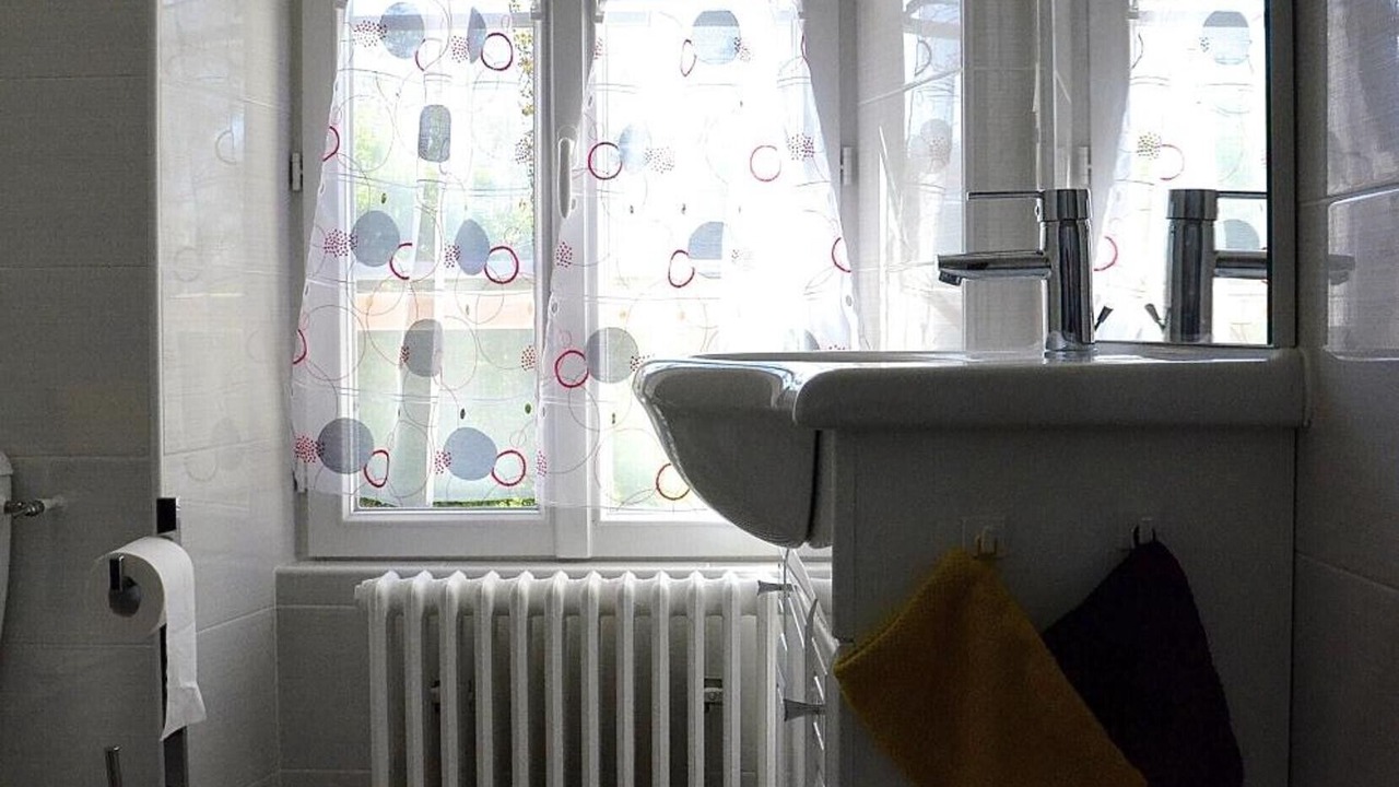 Photo of Bathroom in Reaux