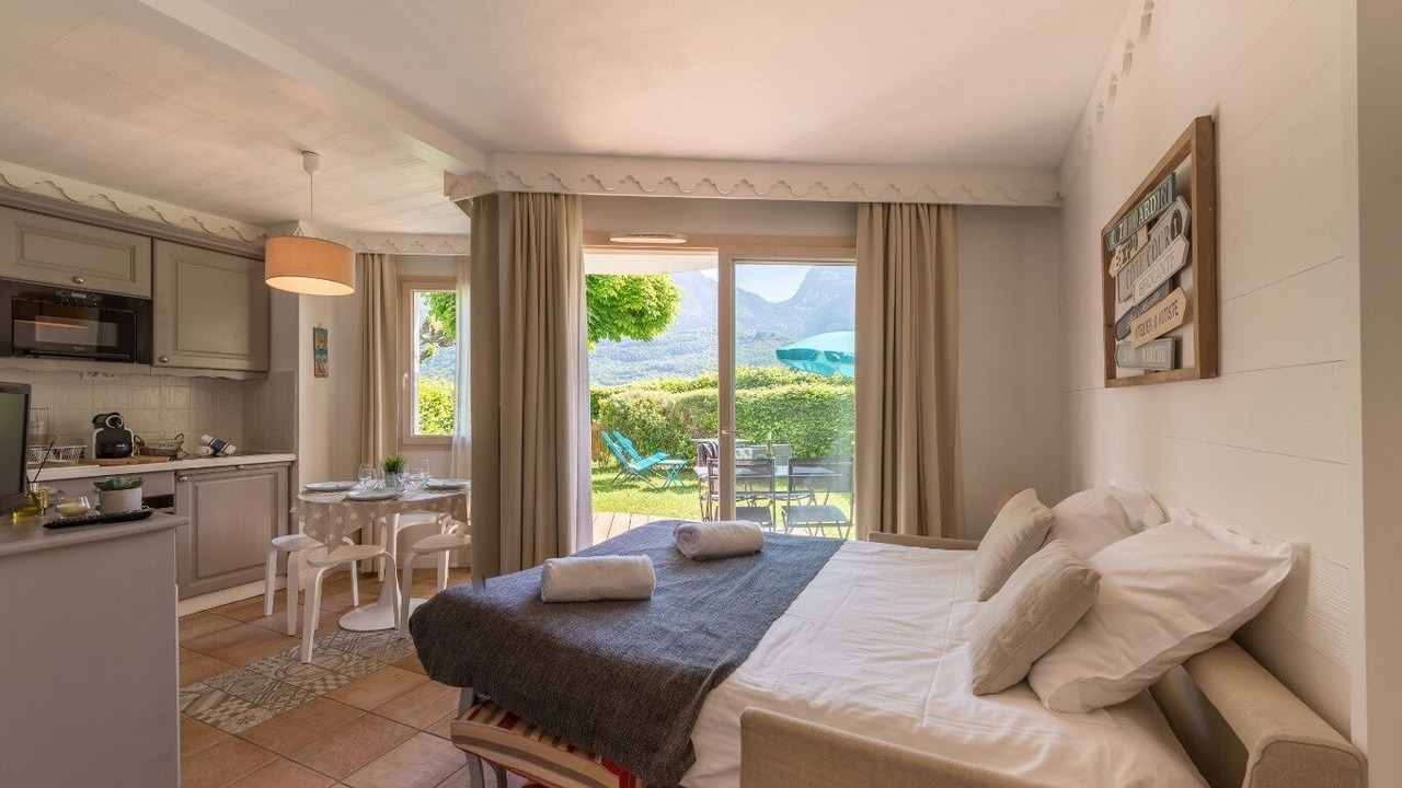 Photo of Bedroom in Duingt