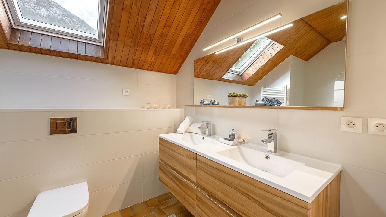 Photo of Bathroom in Duingt