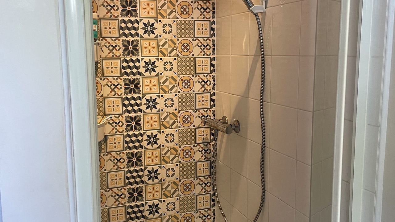 Photo of Bathroom in Laluque