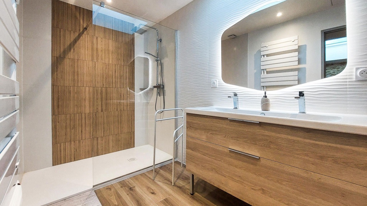 Photo of Bathroom in Montcaret