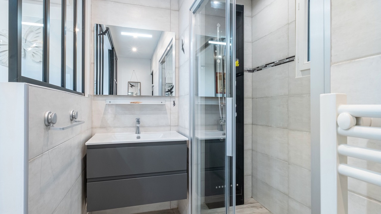 Photo of Bathroom in Pegomas