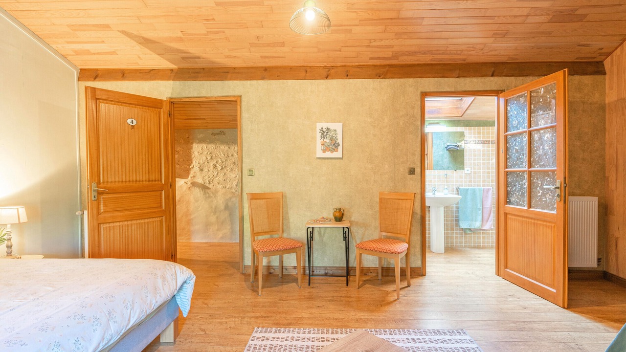 Photo of Bedroom in Saint-Romain-de-Benet