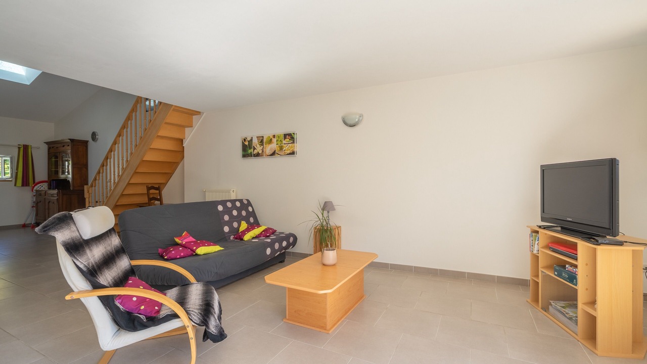 Photo of Livingroom in Allas-Bocage