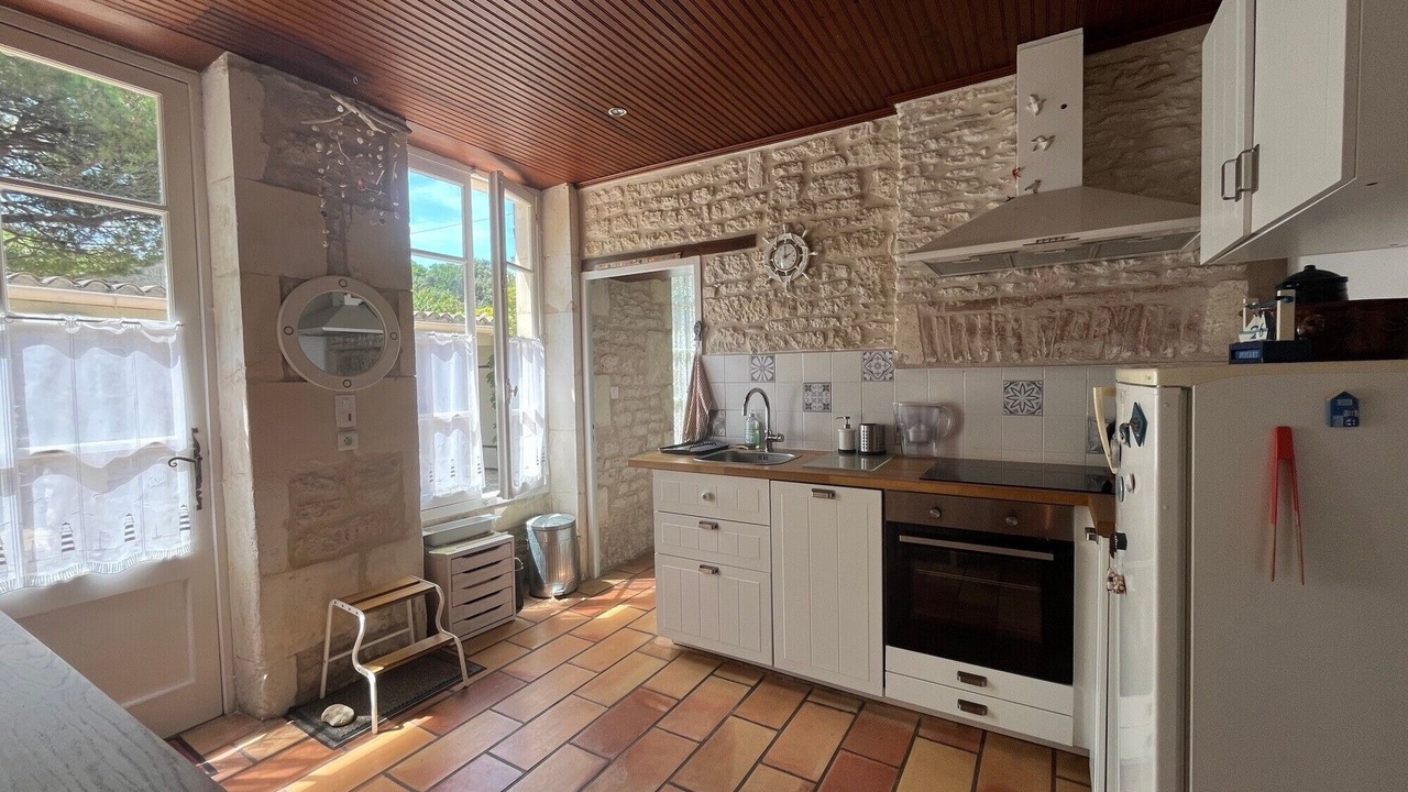Photo of Kitchen in Domino