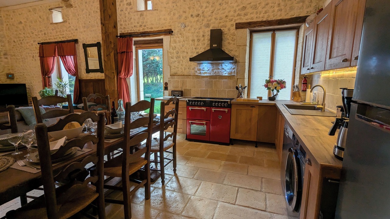 Photo of Kitchen in Saint-Aulais-la-Chapelle