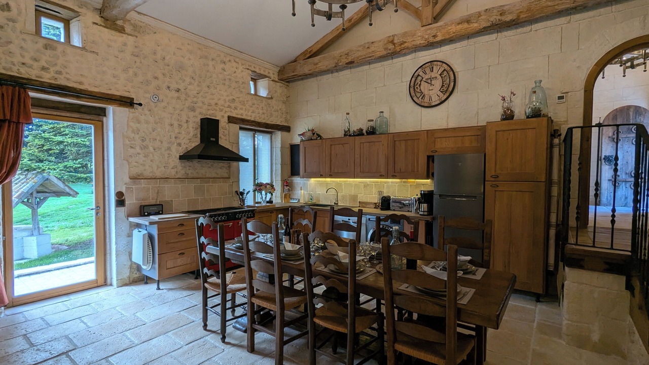 Photo of Kitchen in Saint-Aulais-la-Chapelle