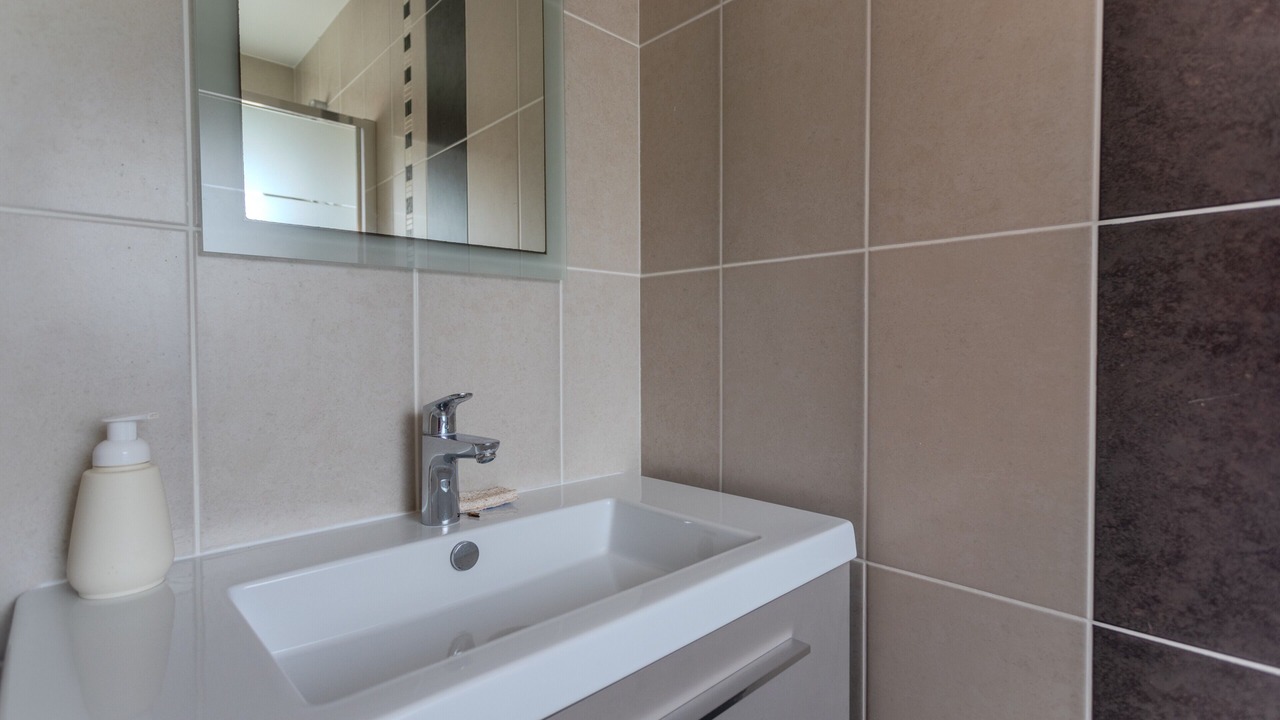 Photo of Bathroom in Buzy