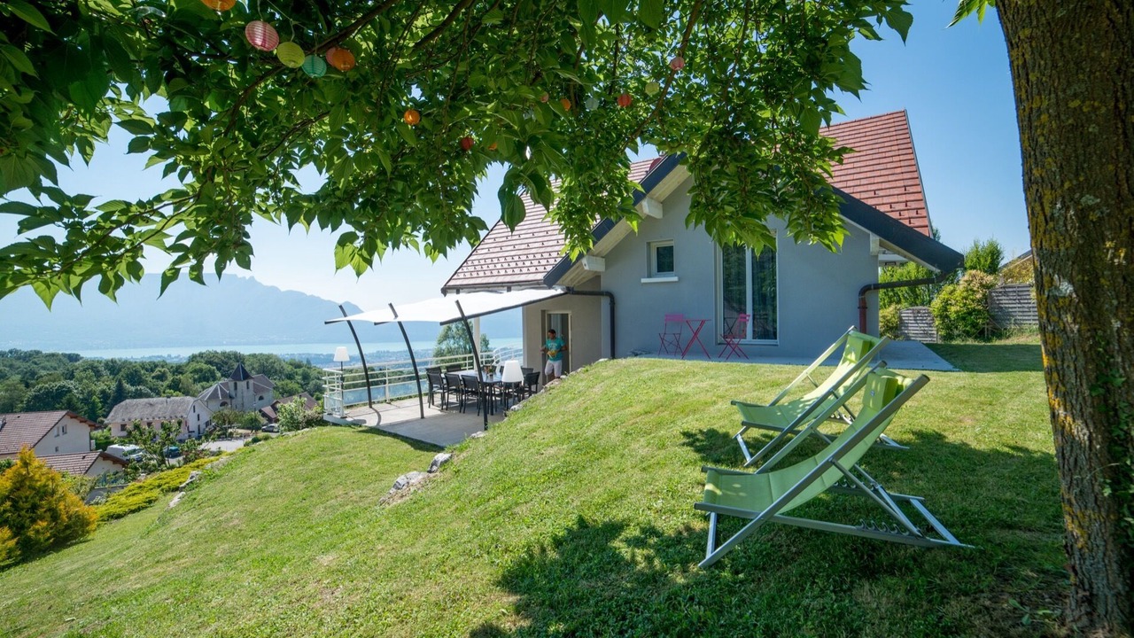 Photo of Patio Balcony in Pugny-Chatenod