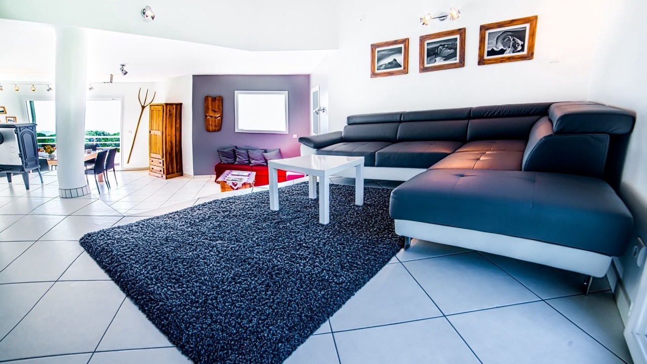 Photo of Livingroom in Pugny-Chatenod