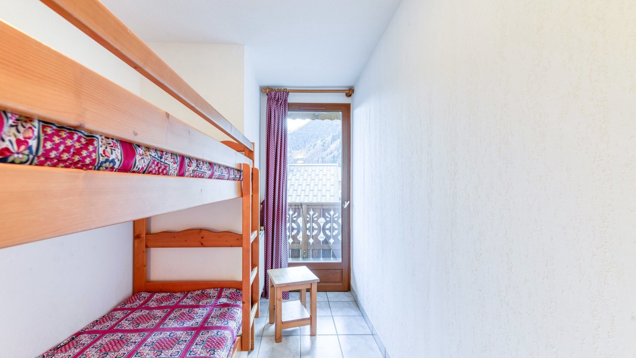 Photo of Bedroom in Saint-Colomban-des-Villards