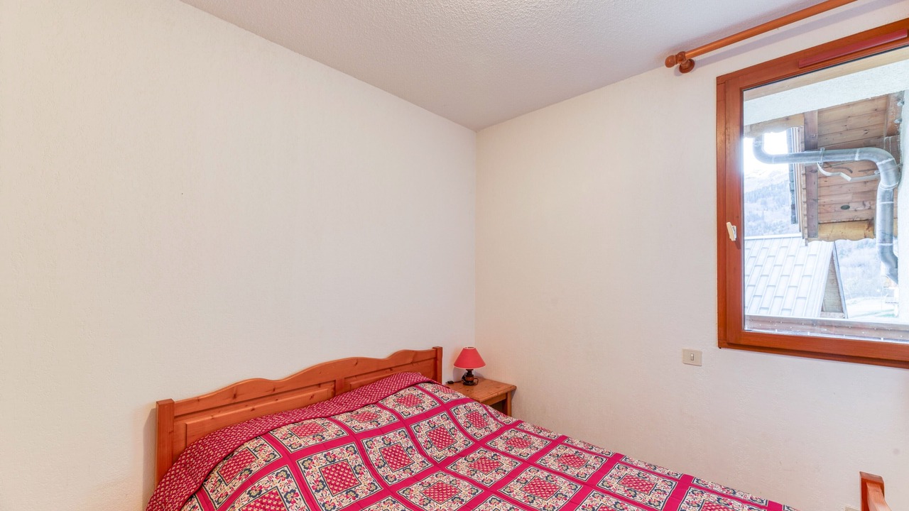 Photo of Bedroom in Saint-Colomban-des-Villards