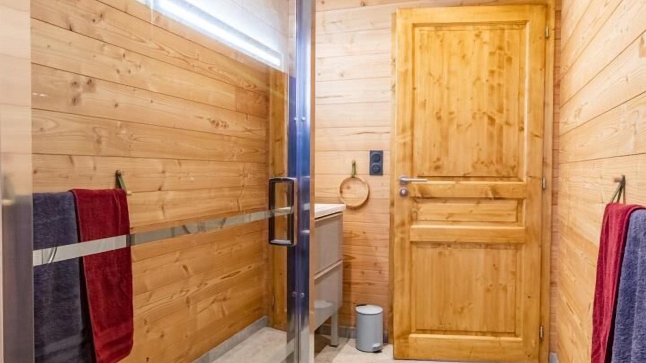 Photo of Bathroom in Jarrier