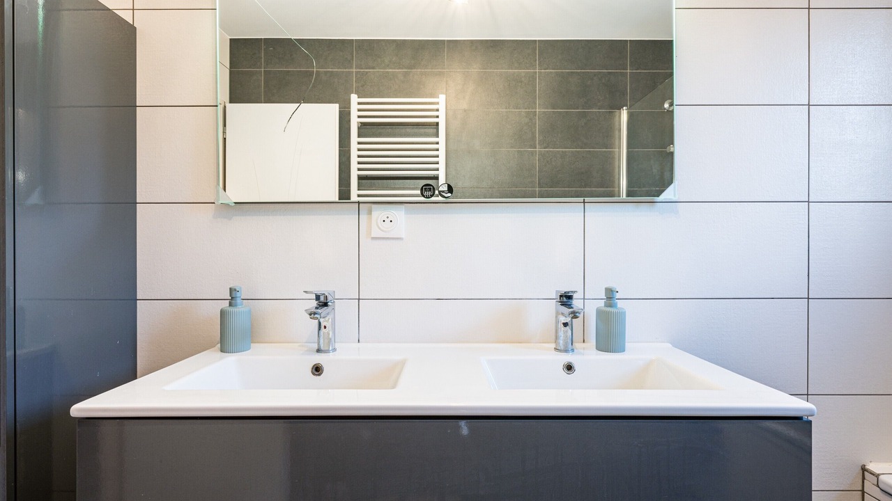 Photo of Bathroom in Saint-Jean-de-Maurienne