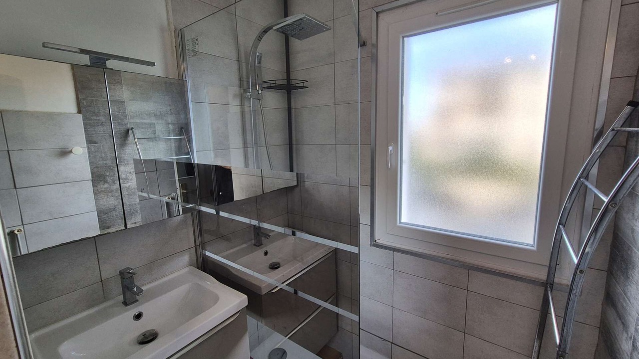 Photo of Bathroom in Les Sablettes