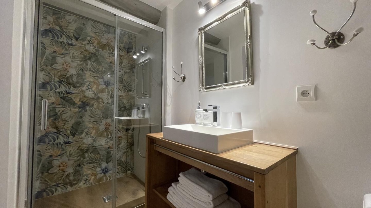 Photo of Bathroom in La Bastide-Clairence