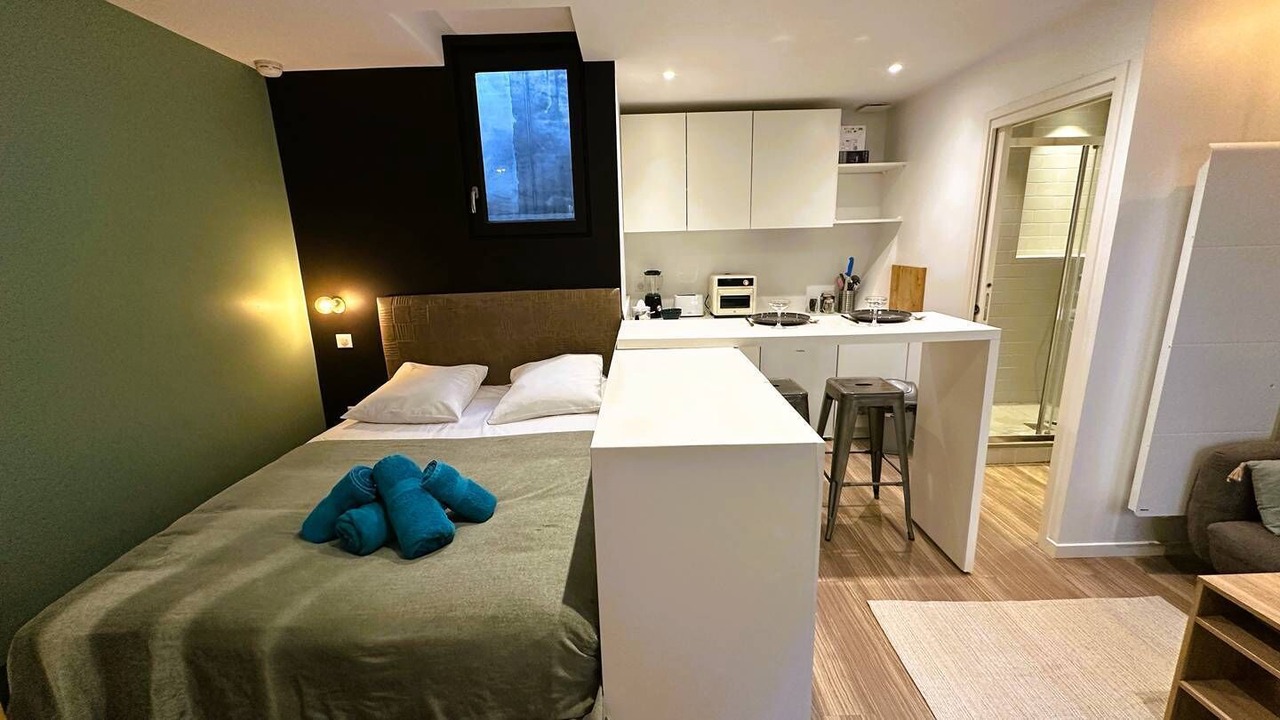 Photo of Bedroom in Bordeaux Golden Triangle