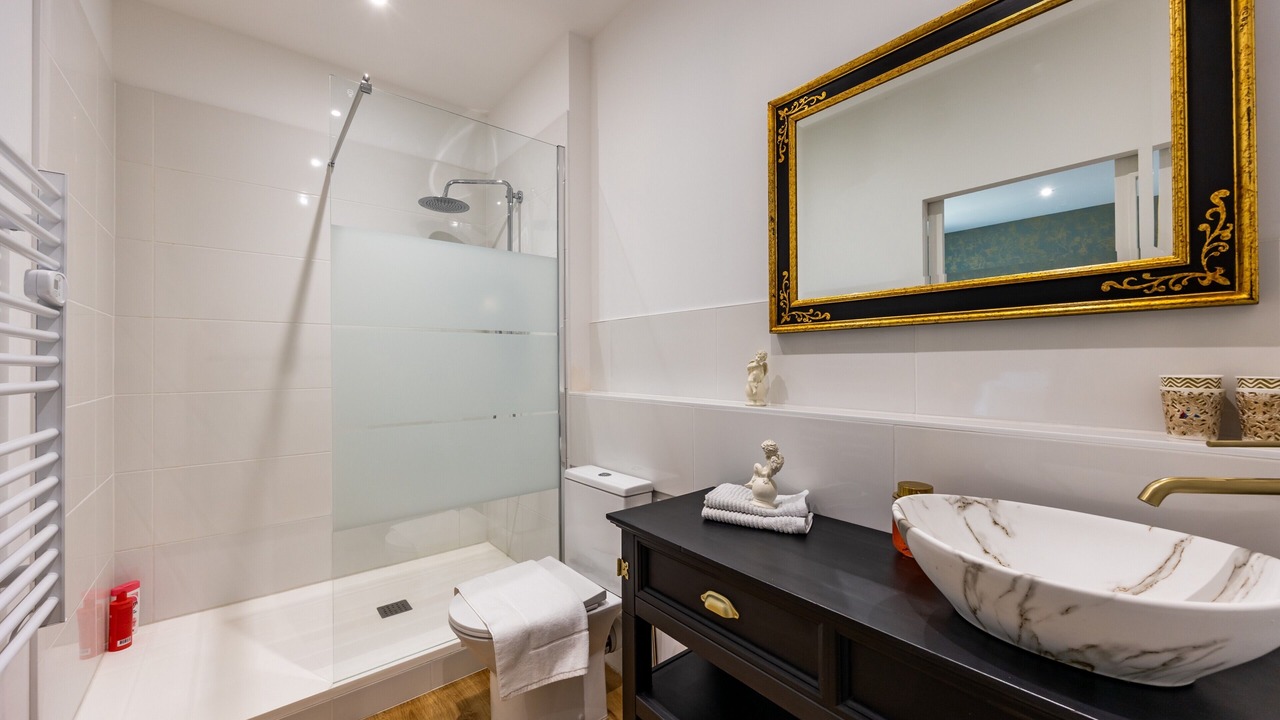 Photo of Bathroom in Puybarban