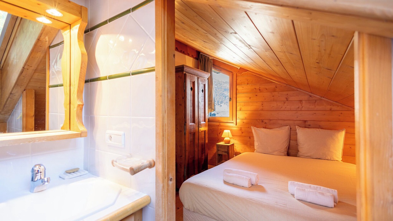 Photo of Bedroom in Meribel Village
