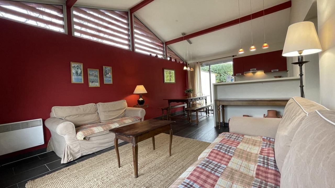 Photo of Livingroom in Saint-Pierre-d'Irube