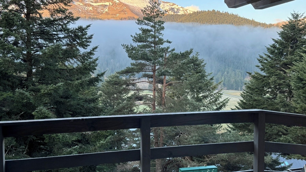 Photo of Outdoor in Campan