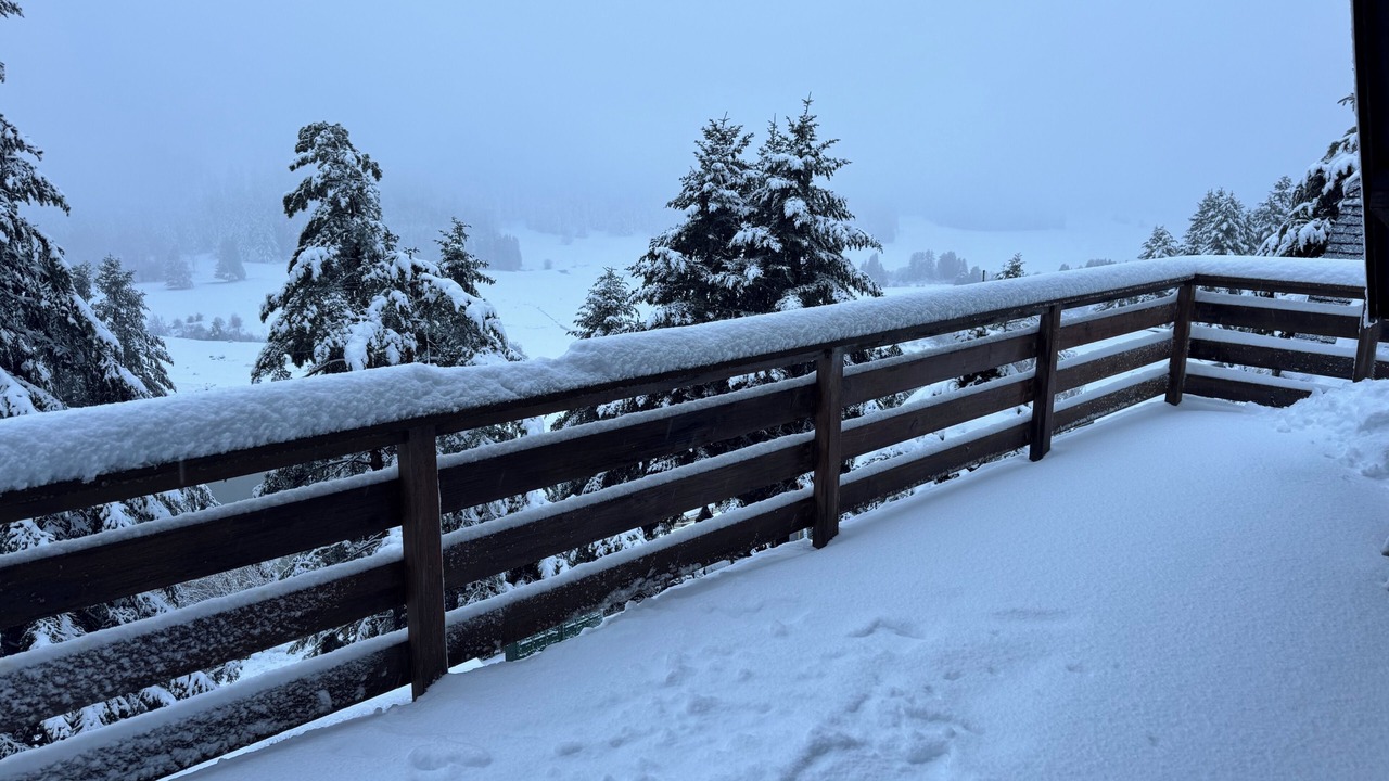 Photo of Outdoor in Campan