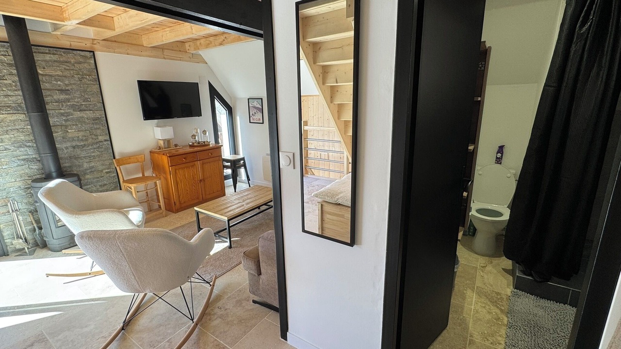 Photo of Bedroom in Campan