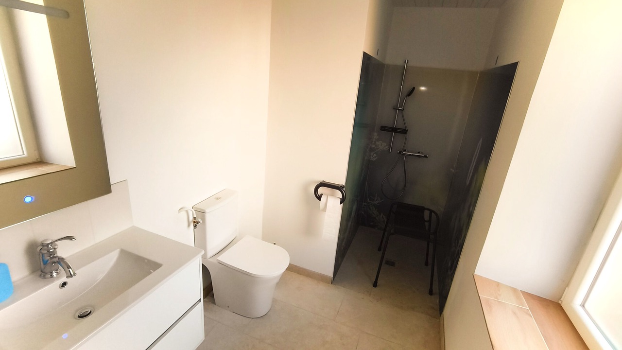 Photo of Bathroom in Montpeyroux
