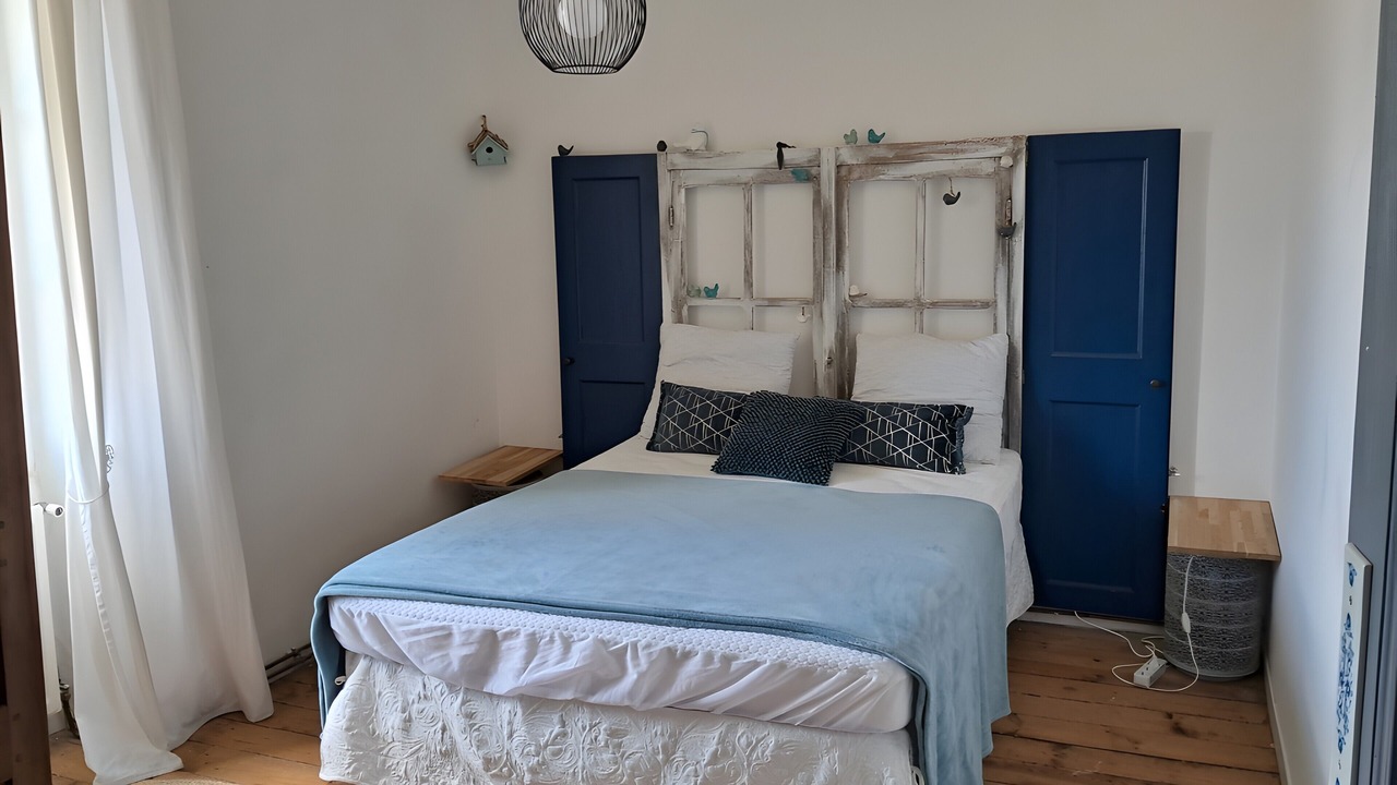 Photo of Bedroom in Folles