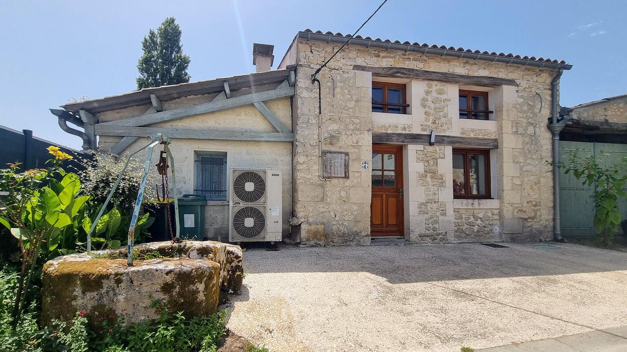 Photo of Others in L'Eguille