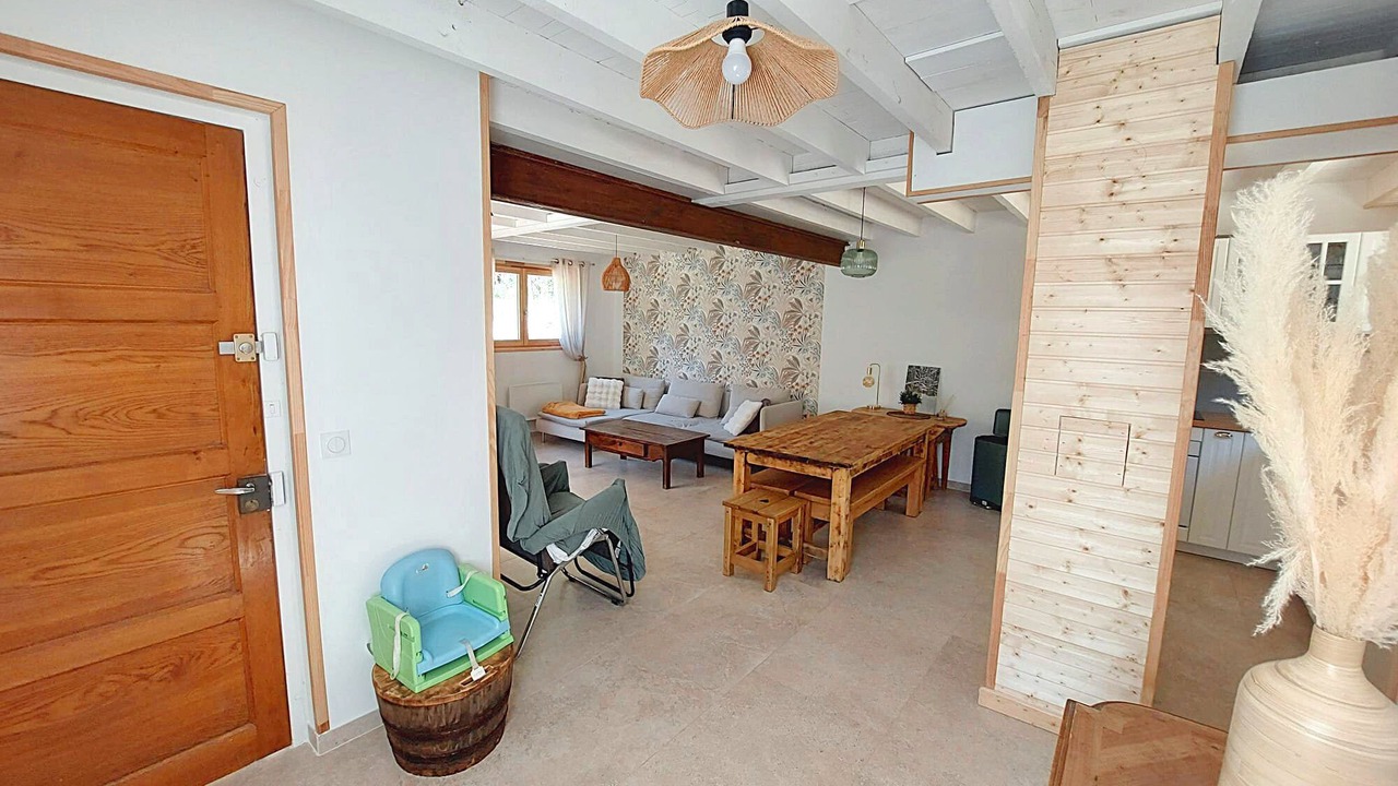 Photo of Livingroom in Saint-Pierre-d'Entremont
