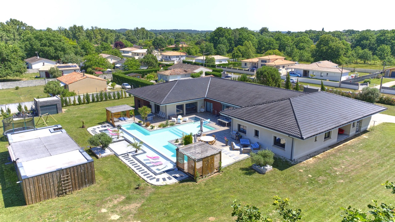 Photo of Outdoor in Camps-sur-l'Isle