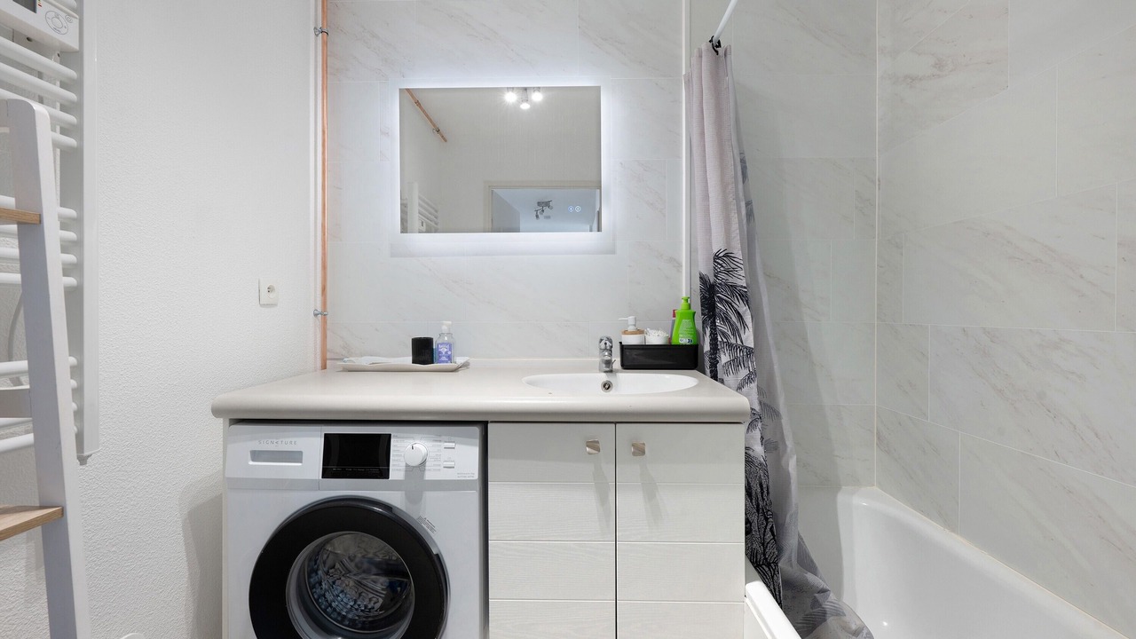 Photo of Bathroom in Albertville