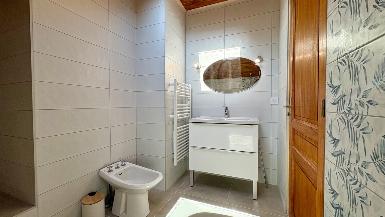 Photo of Bathroom in Saint-Jean-de-la-Porte