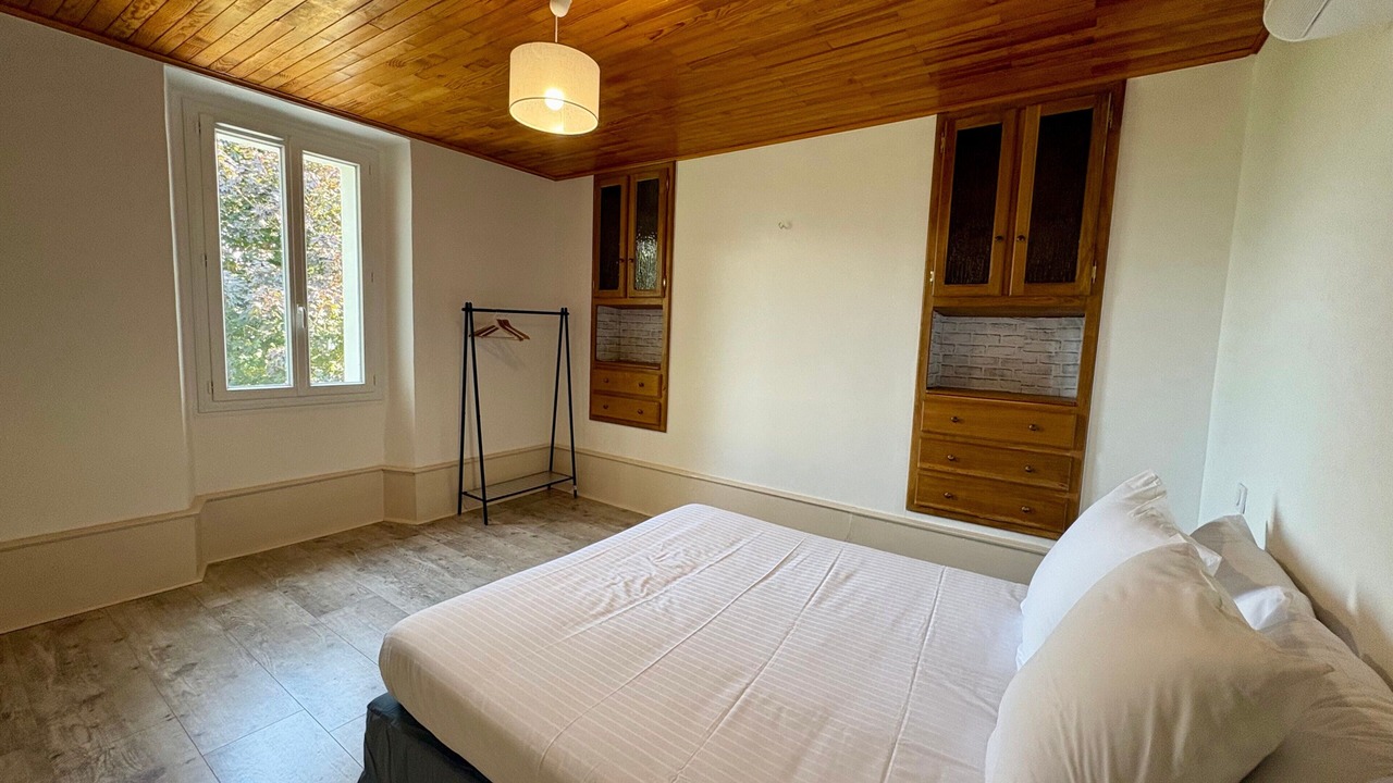 Photo of Bedroom in Saint-Jean-de-la-Porte