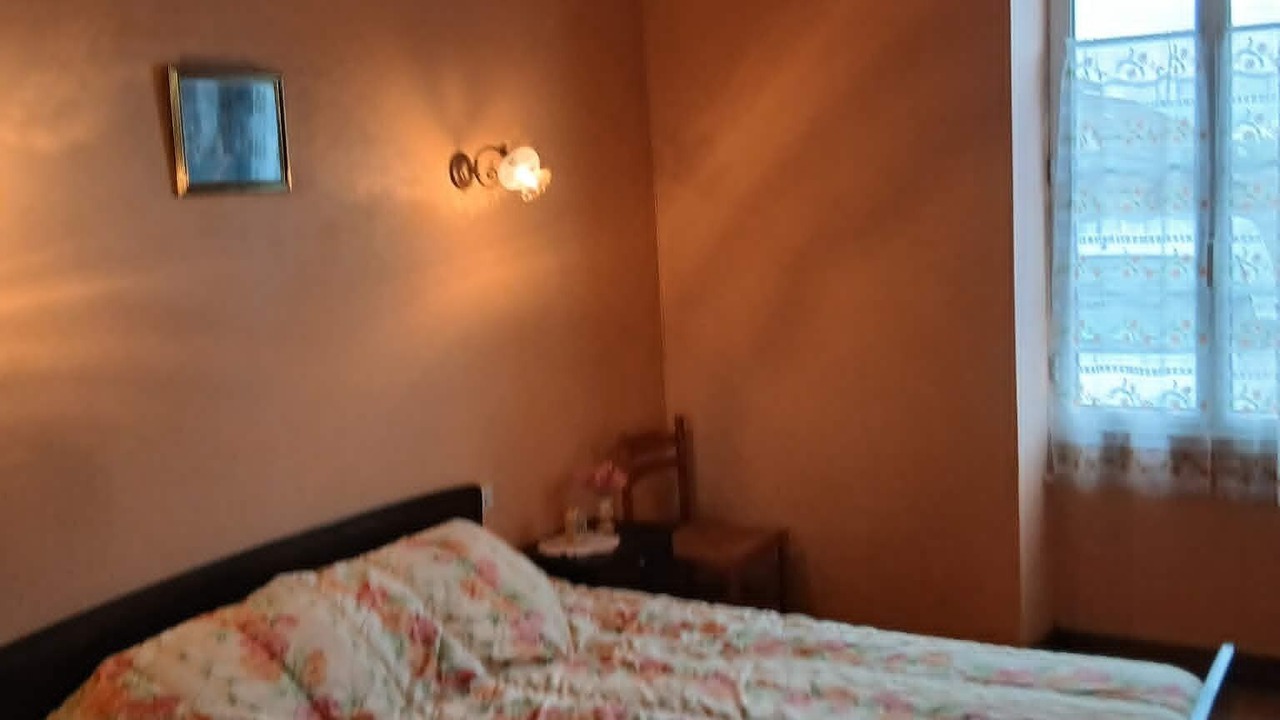 Photo of Bedroom in Neuillac