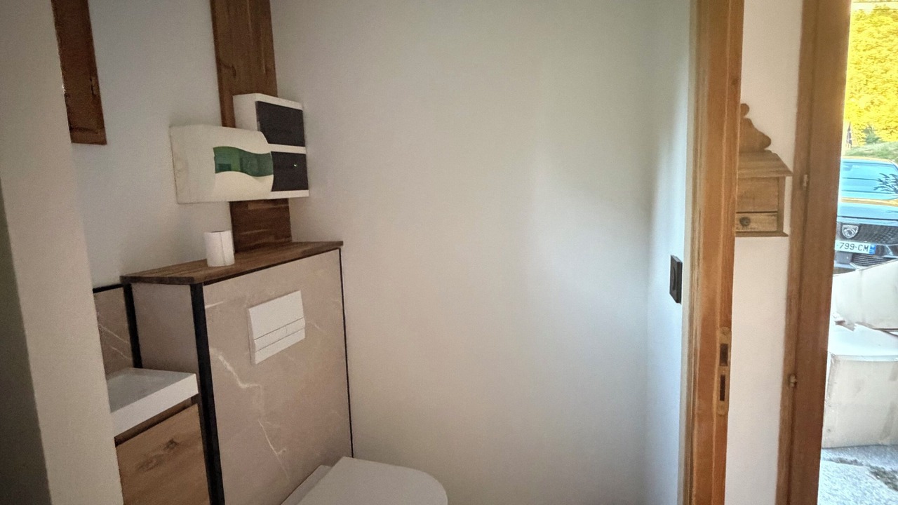 Photo of Bathroom in Nances