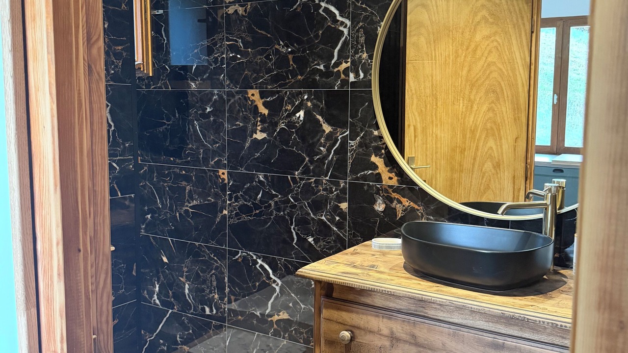 Photo of Bathroom in Nances