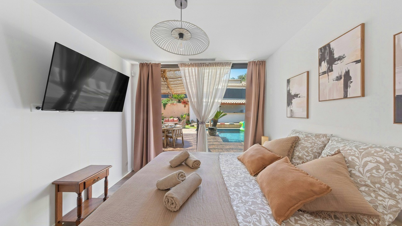 Photo of Bedroom in Ollioules