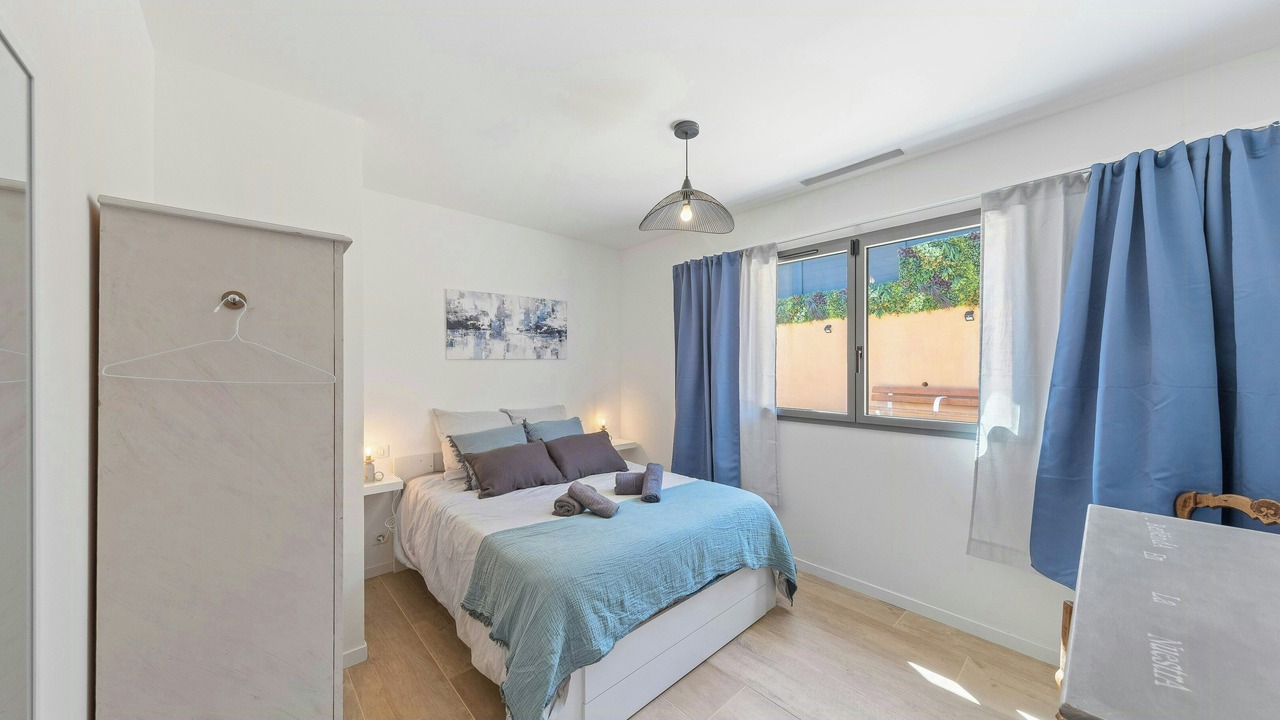 Photo of Bedroom in Ollioules