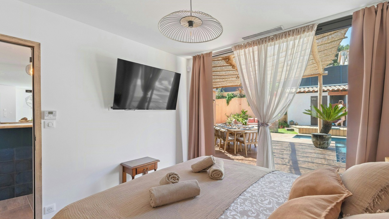 Photo of Bedroom in Ollioules