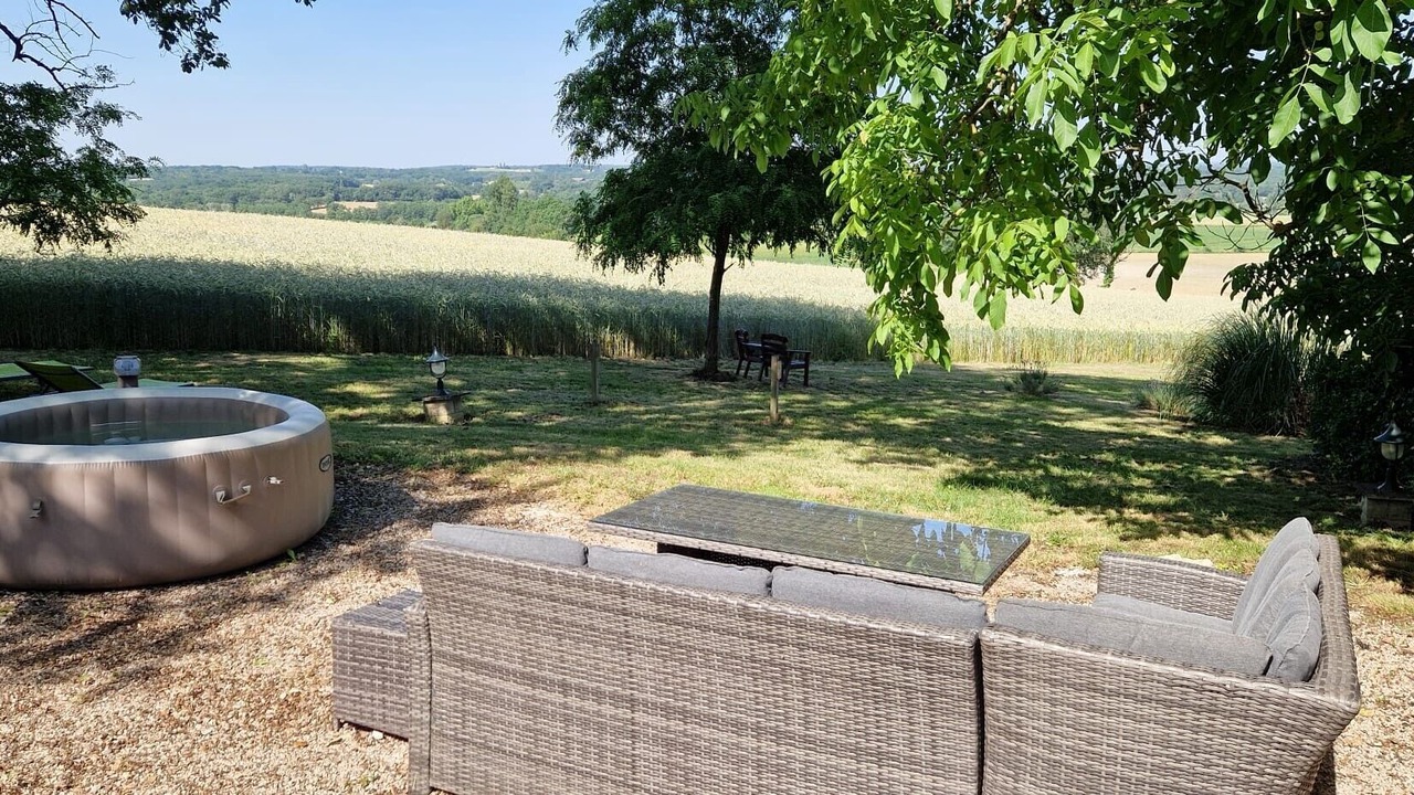 Photo of Outdoor in Douzains