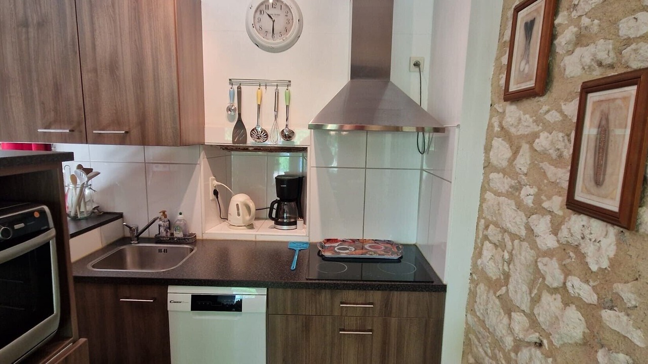 Photo of Kitchen in Douzains